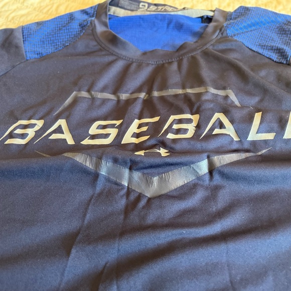 Men’s under Armour T-shirt, mid length sleeve size extra large blue baseball - Picture 5 of 7